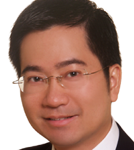 Dr David Y.W. Tan, aesthetic doctor in Singapore.